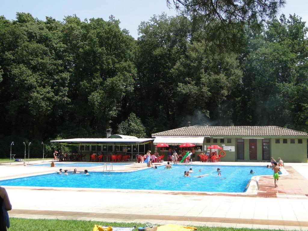 Detached Villa For 6 People In Lloret De Mar With Comunal Outdoor Swimming Pool Puigventos Экстерьер фото
